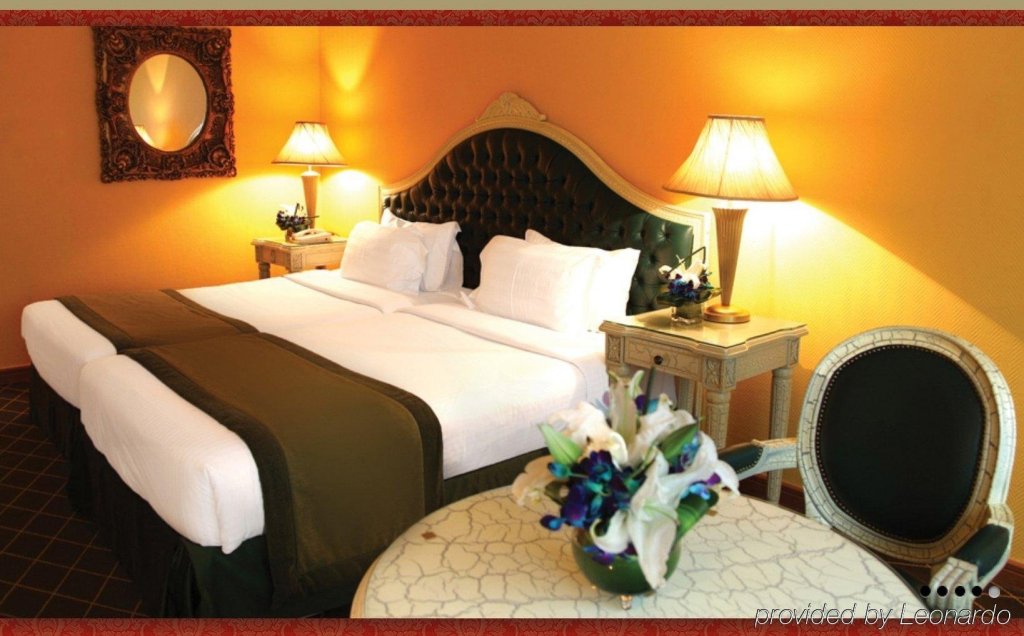 Moscow Hotel 8