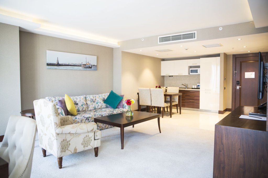 Grand Aras Hotel & Suites 7