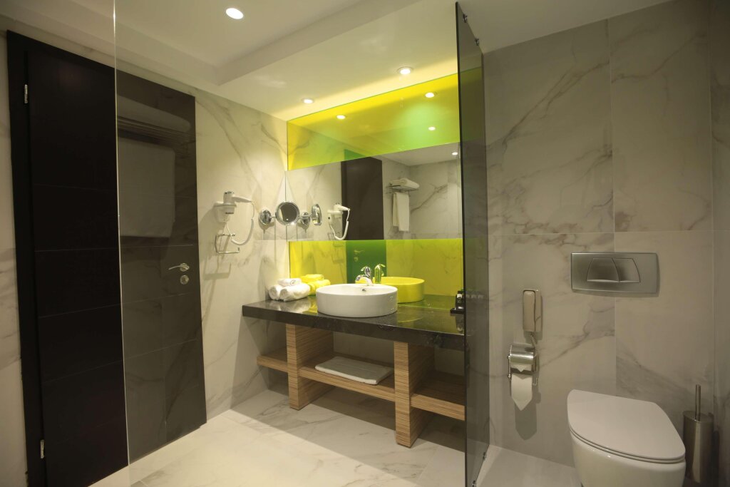 Wyndham Grand Athens 18
