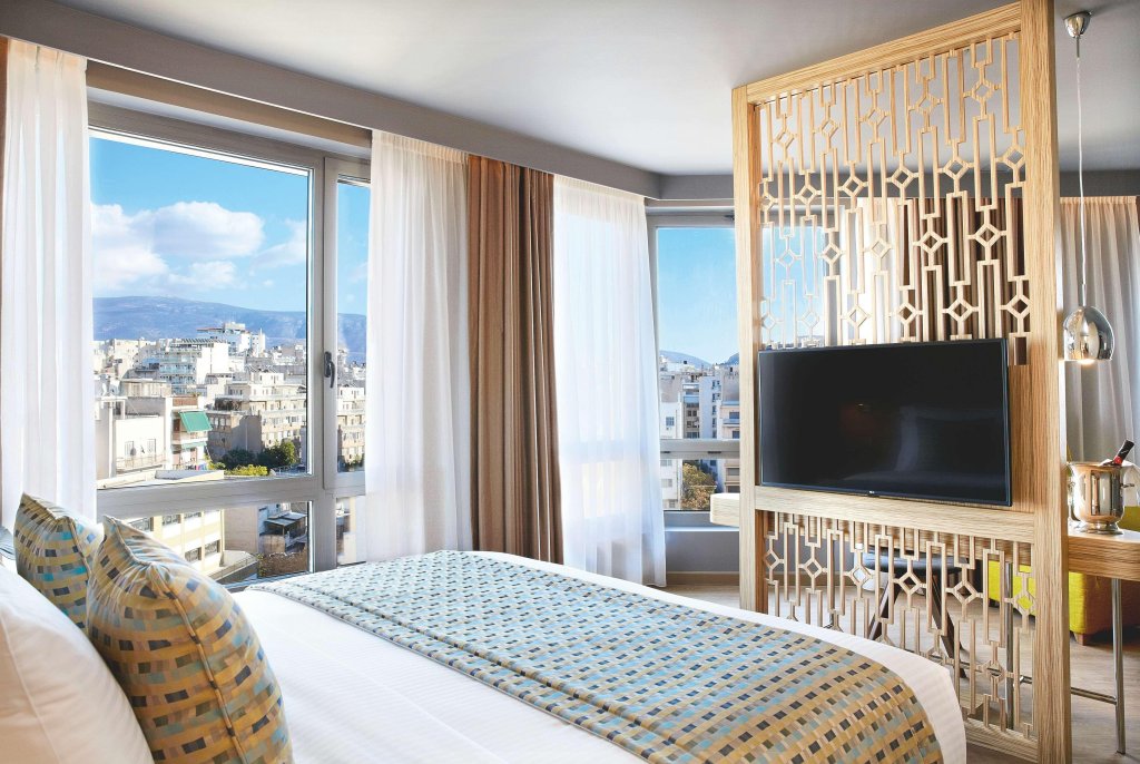 Wyndham Grand Athens 4