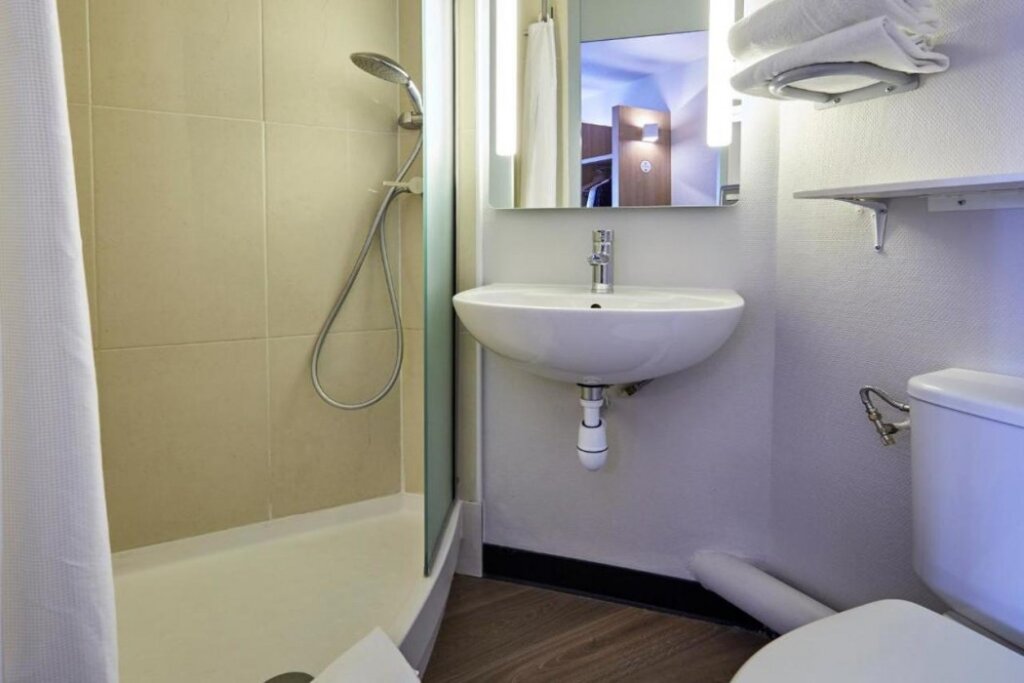 B&B Hotel Paris Nord Villepinte 8