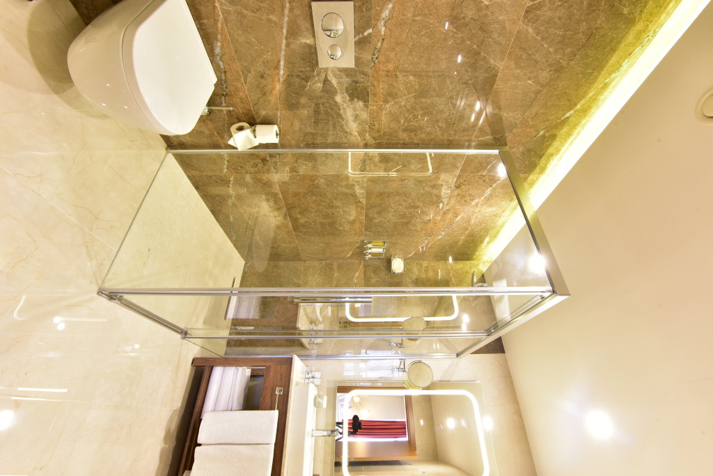 Vespia Hotel 6