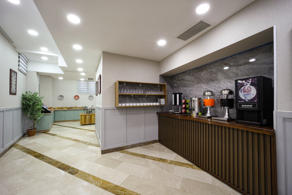 Imagine Hotel 18