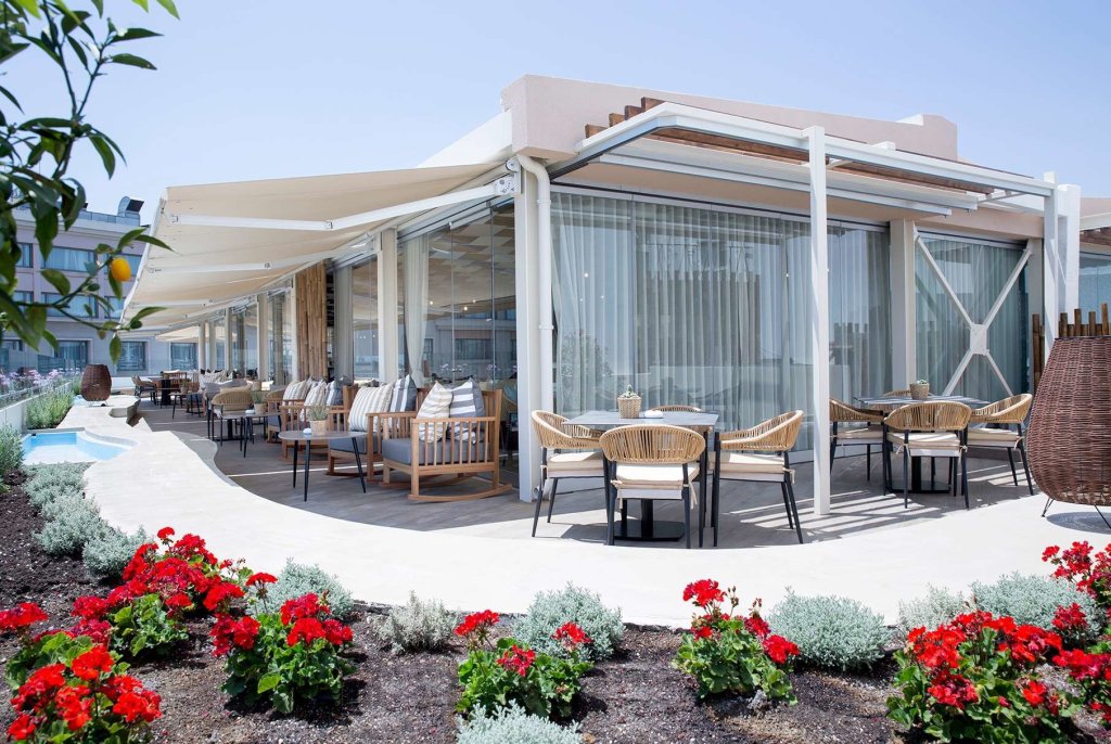 Wyndham Athens Residence 10