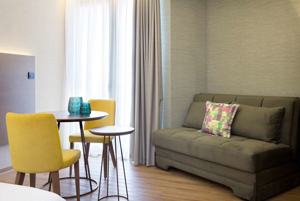 Wyndham Athens Residence 4