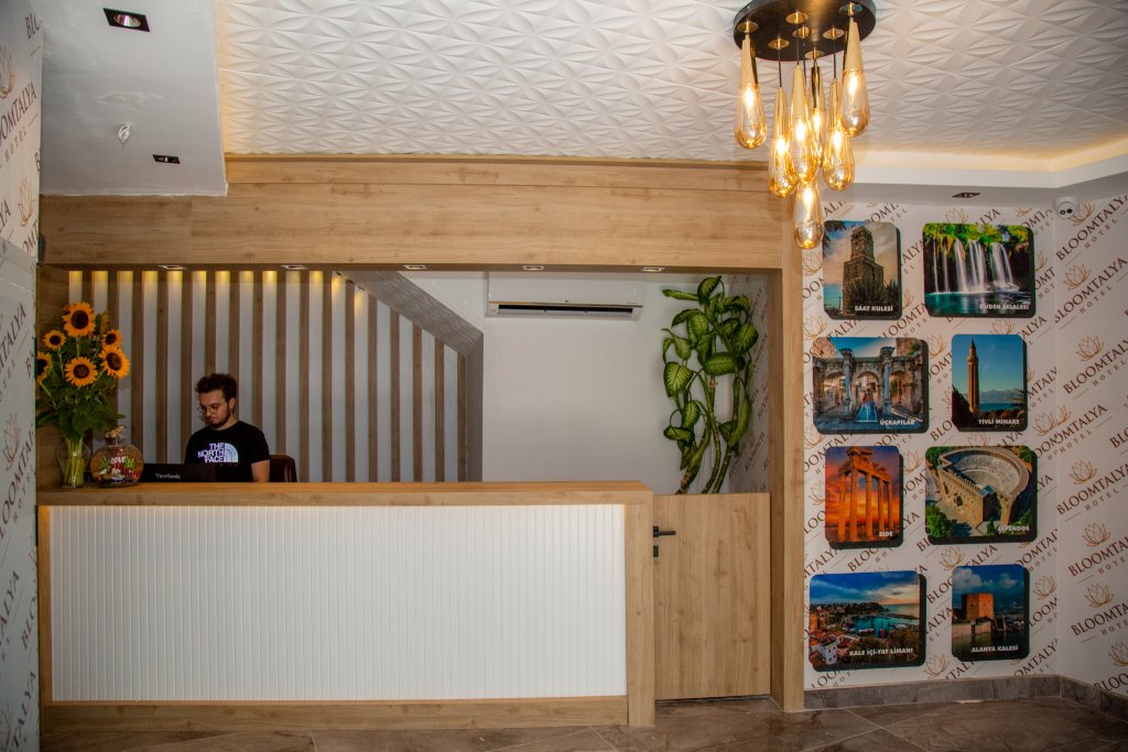 BLOOMTALYA Hotel 7