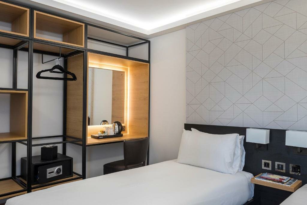 St Giles Hotel - London 14