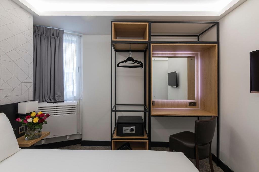 St Giles Hotel - London 19