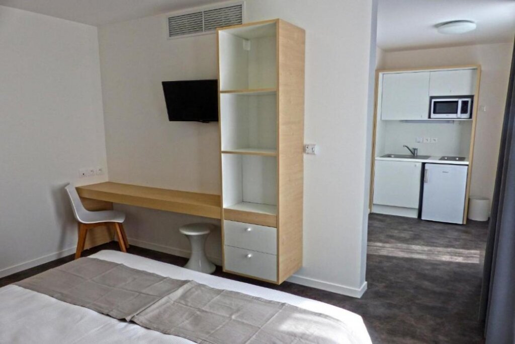 Hôtel Paris Saint-Ouen 21