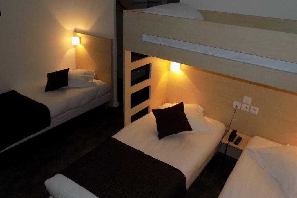 Hôtel Paris Saint-Ouen 7