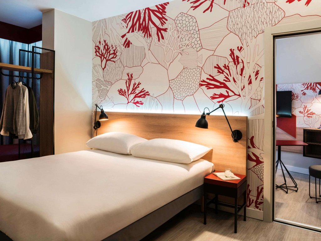 ibis Styles Barcelona City Bogatell 21