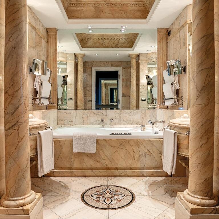 Hassler Roma 18