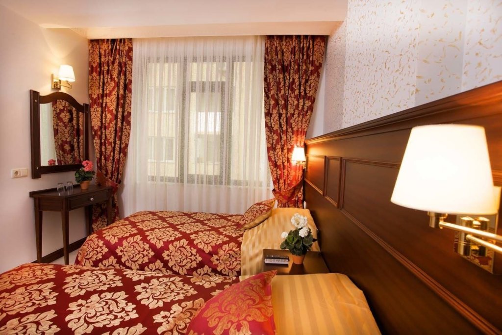 New City Hotel 18