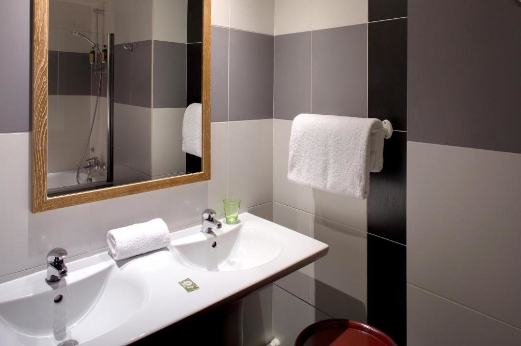 Chouette Hôtel 24