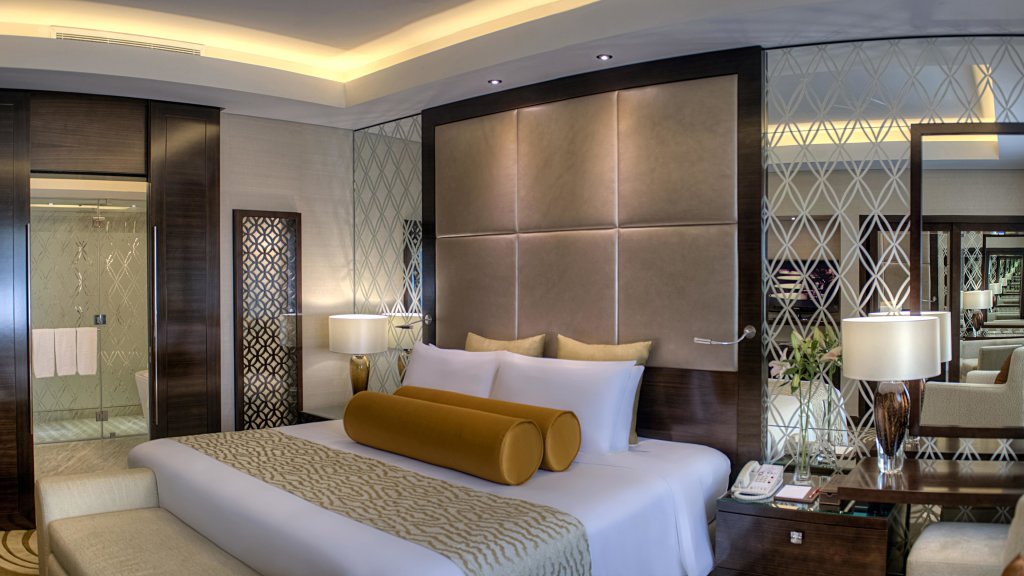 Crowne Plaza Dubai Deira, an IHG Hotel 24
