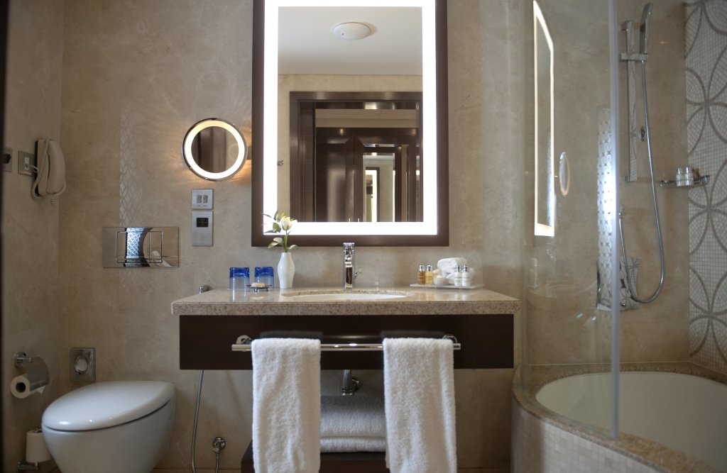 Crowne Plaza Dubai Deira, an IHG Hotel 3