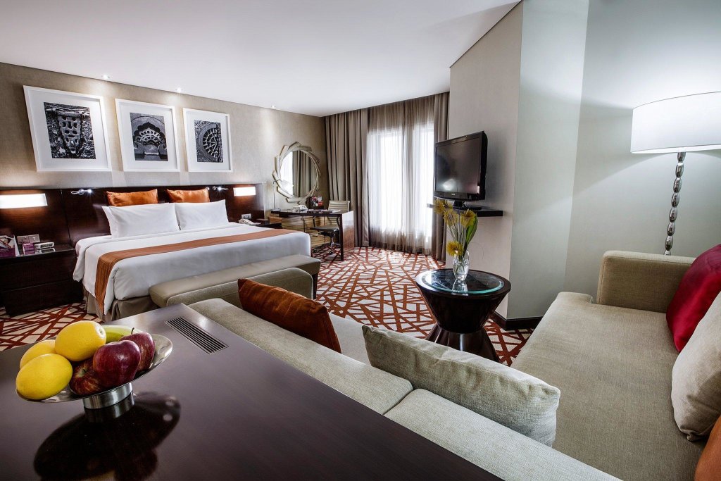 Crowne Plaza Dubai Deira, an IHG Hotel 9