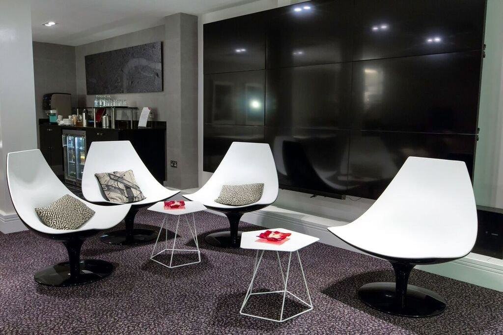 Crowne Plaza London Ealing, an IHG Hotel 17