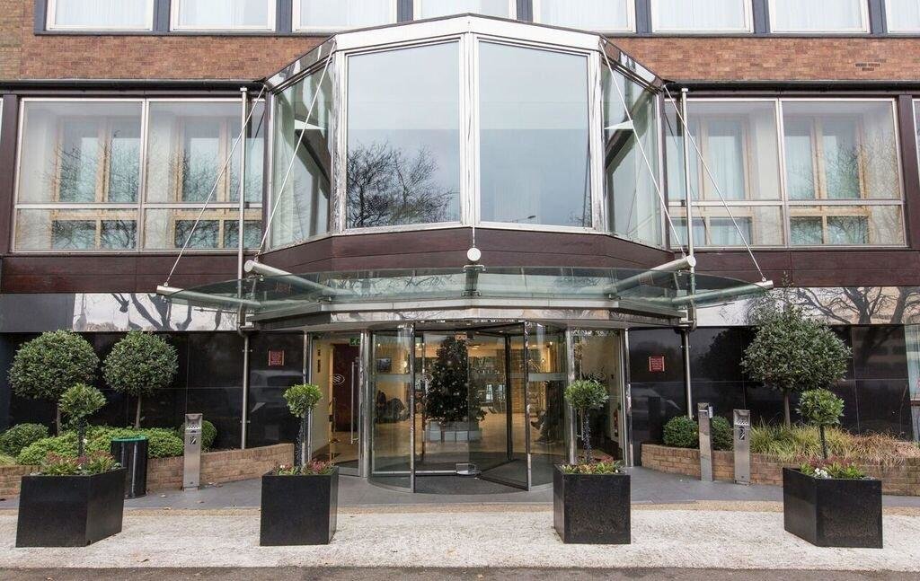 Crowne Plaza London Ealing, an IHG Hotel 20