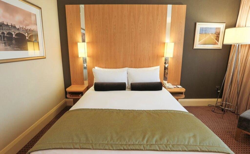 Crowne Plaza London Ealing, an IHG Hotel 21