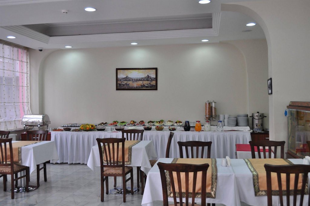 Tugra Hotel 8