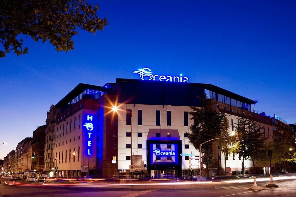 Hotel Oceania Paris Porte de Versailles 1
