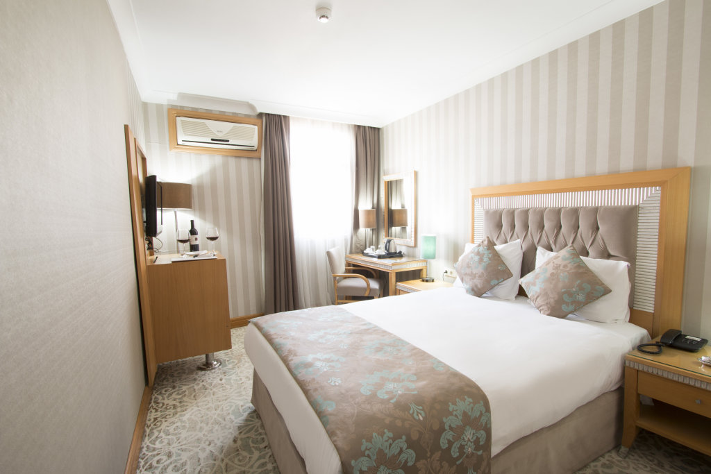 Villa Zurich Hotel 20