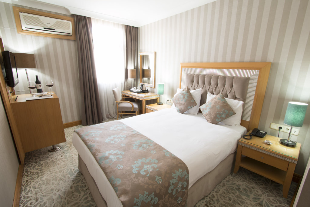 Villa Zurich Hotel 22