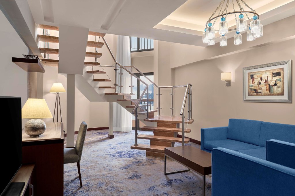Ramses Hilton 24