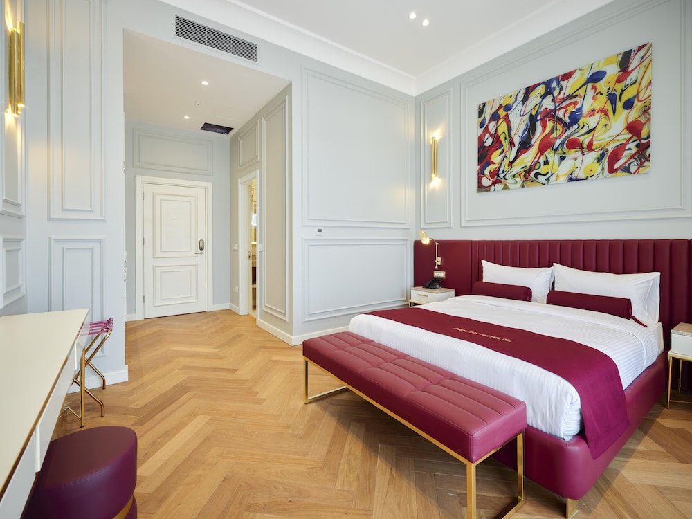 New Inn Hotel Old Town 6