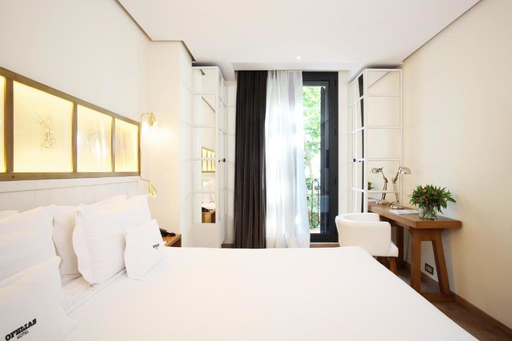 Ofelias Hotel 4