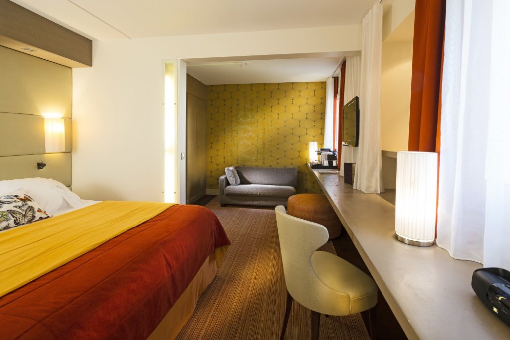 Hotel Paris Neuilly 13