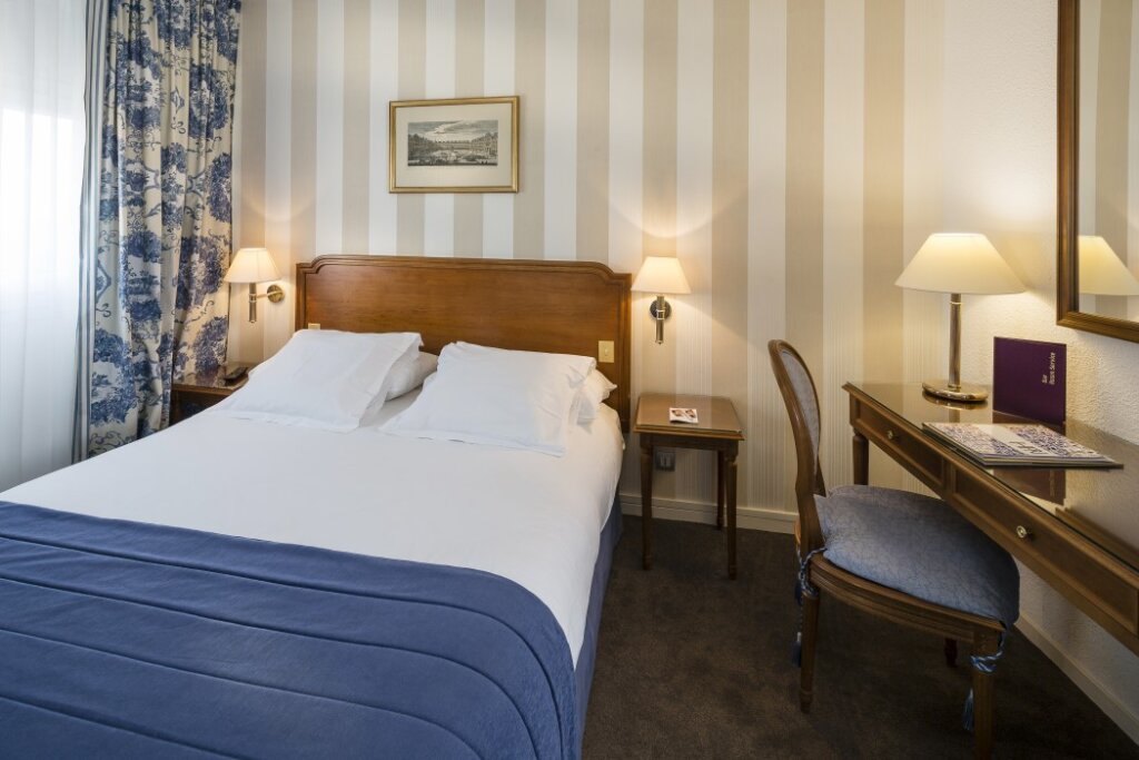 Hotel Paris Neuilly 6