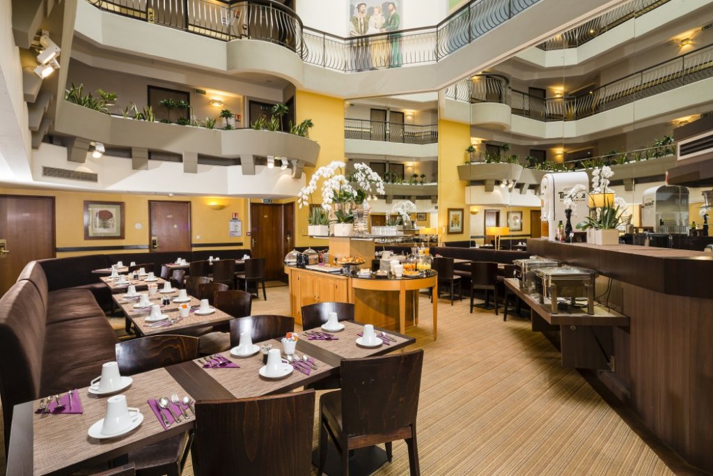 Hotel Paris Neuilly 9