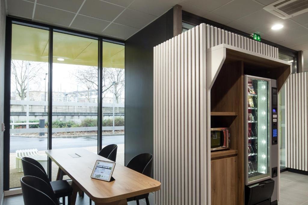 B&B Hotel Paris St Denis Pleyel 7