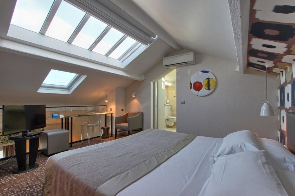 Hôtel A La Villa des Artistes 2