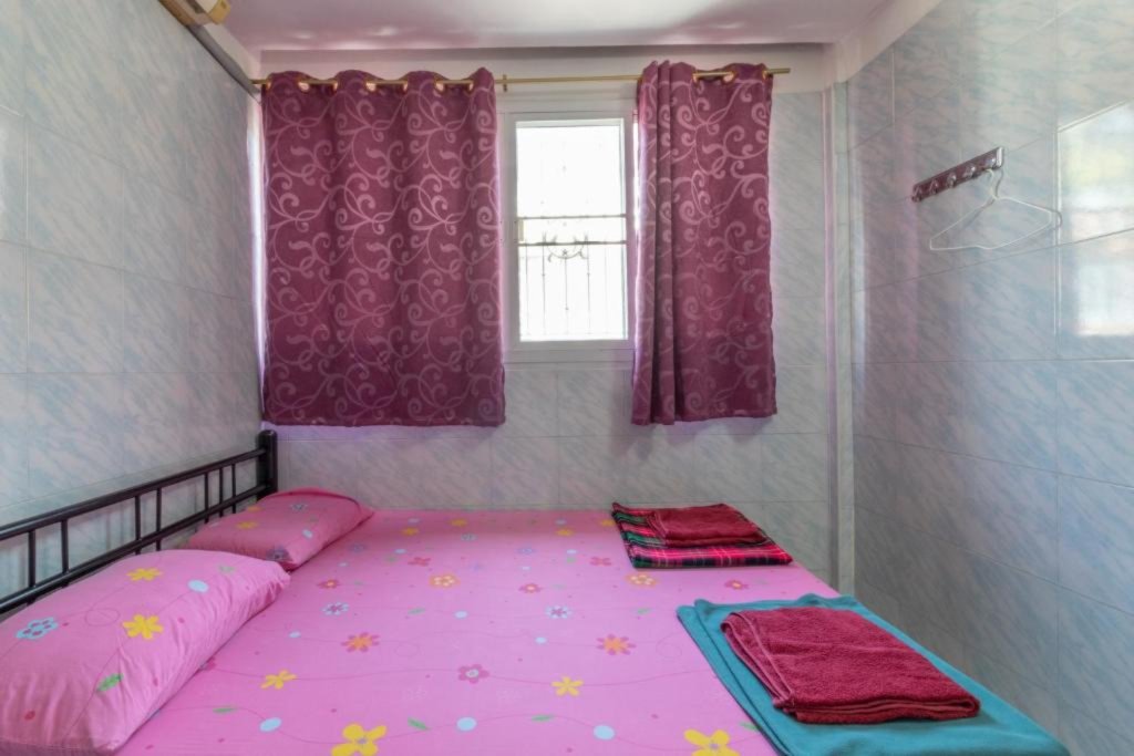 New Central Guesthouse 16
