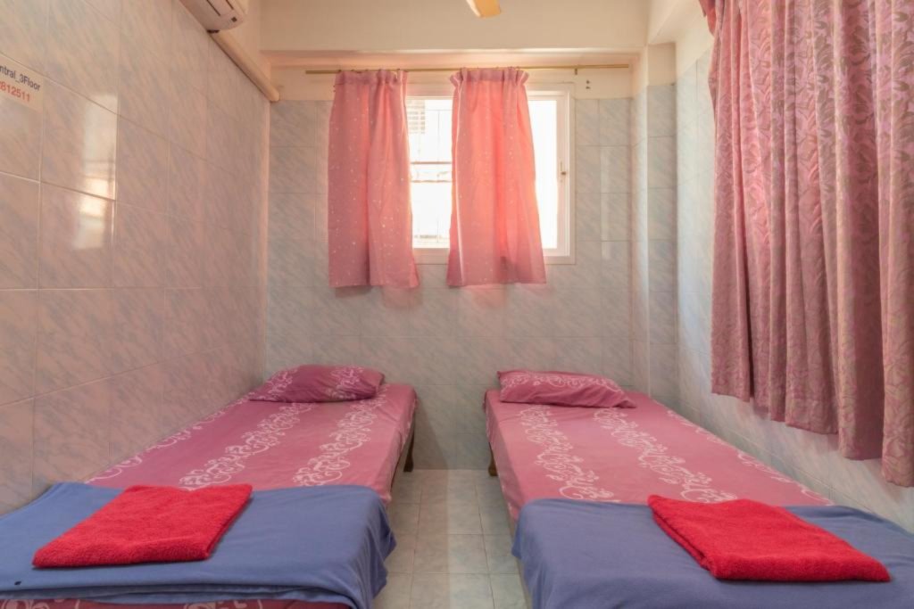 New Central Guesthouse 8