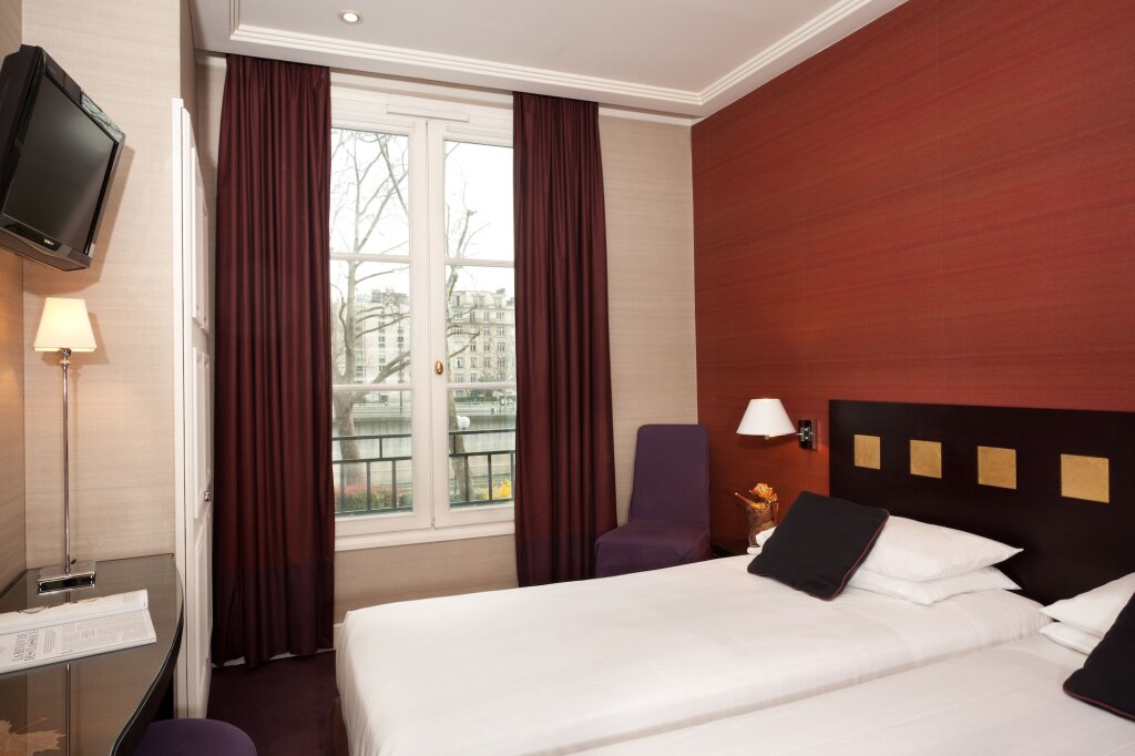 Hotel De La Jatte 18