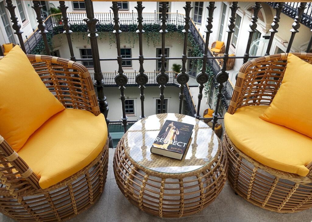 Aria Hotel Budapest by Library Hotel Collection 16