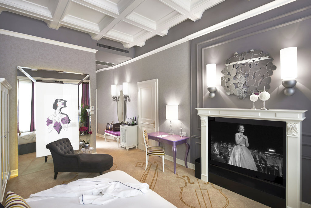 Aria Hotel Budapest by Library Hotel Collection 19