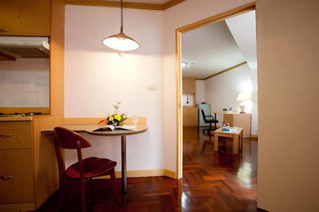 Asia Airport Hotel 8