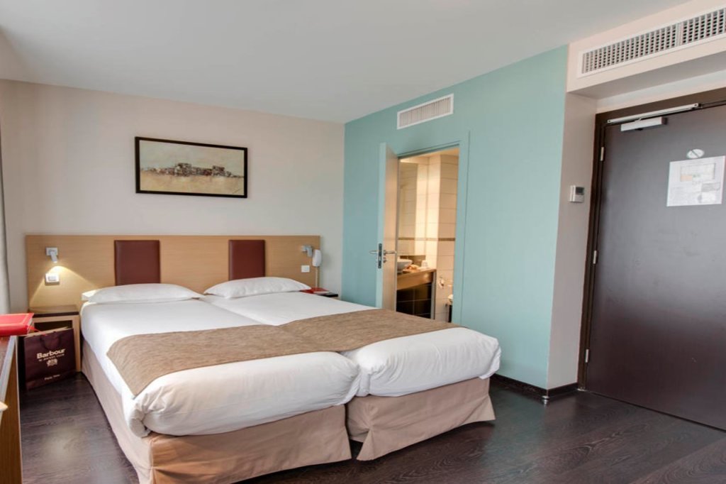 Source Hotel 22