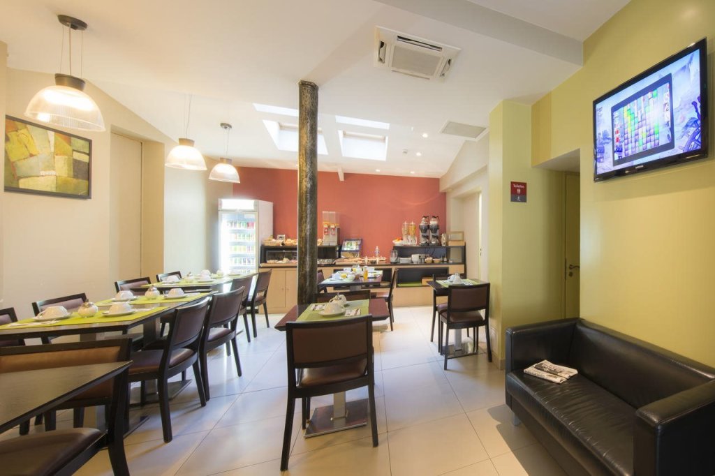 Source Hotel 23