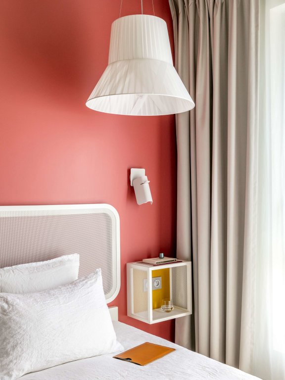 OKKO Hotels Paris la Défense 19