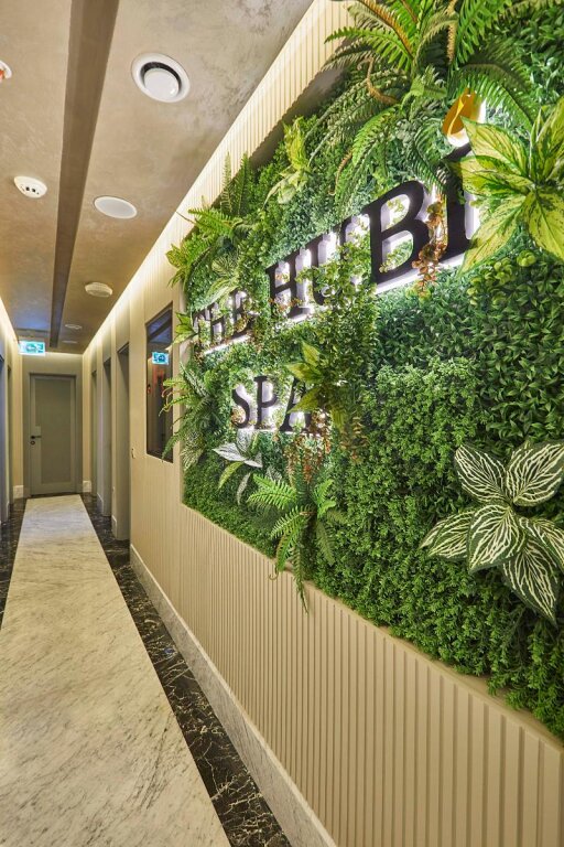 The Hubi Hotel 4