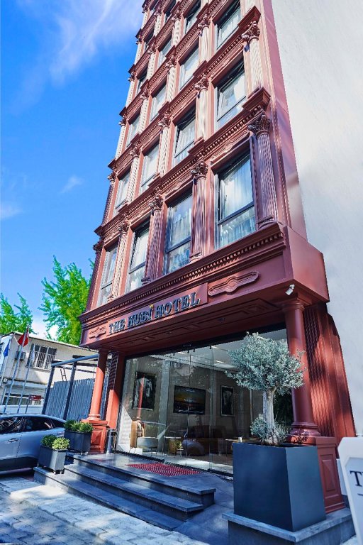 The Hubi Hotel 8