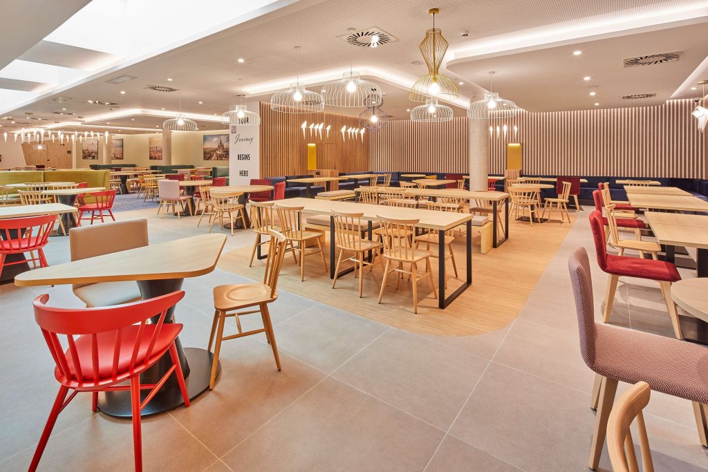 Hampton by Hilton Barcelona Fira Gran Via 14