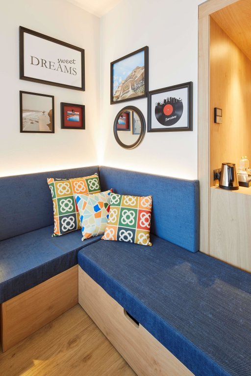 Hampton by Hilton Barcelona Fira Gran Via 16