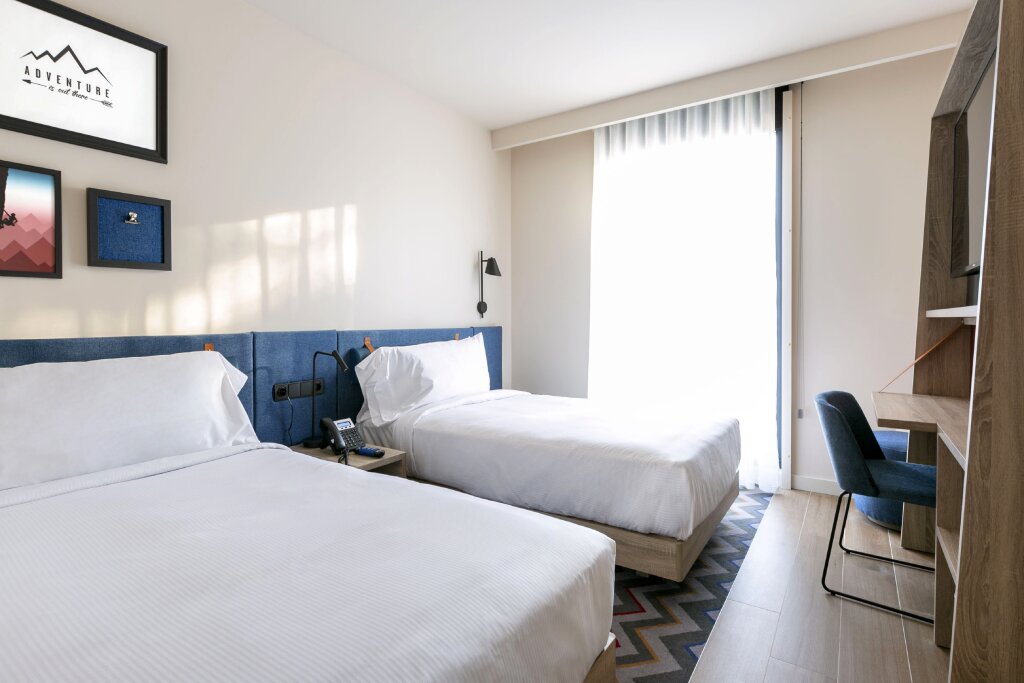 Hampton by Hilton Barcelona Fira Gran Via 20